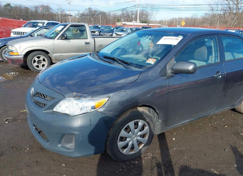 Photo 18 of 2011 Toyota Corolla LE (VIN 2T1BU4EE4BC753368)