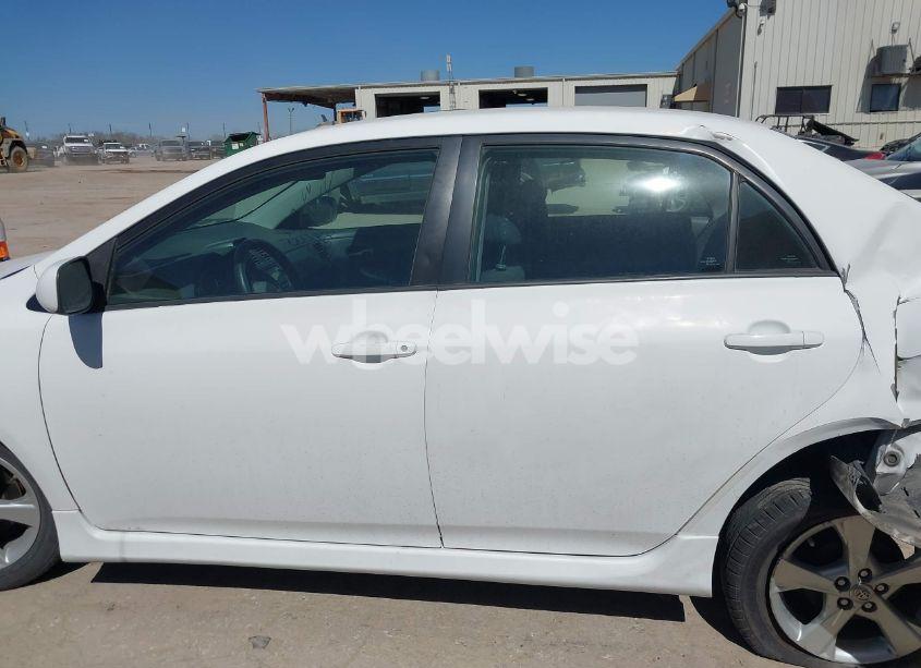 Photo 14 of 2012 Toyota Corolla S (VIN 2T1BU4EE4CC774772)