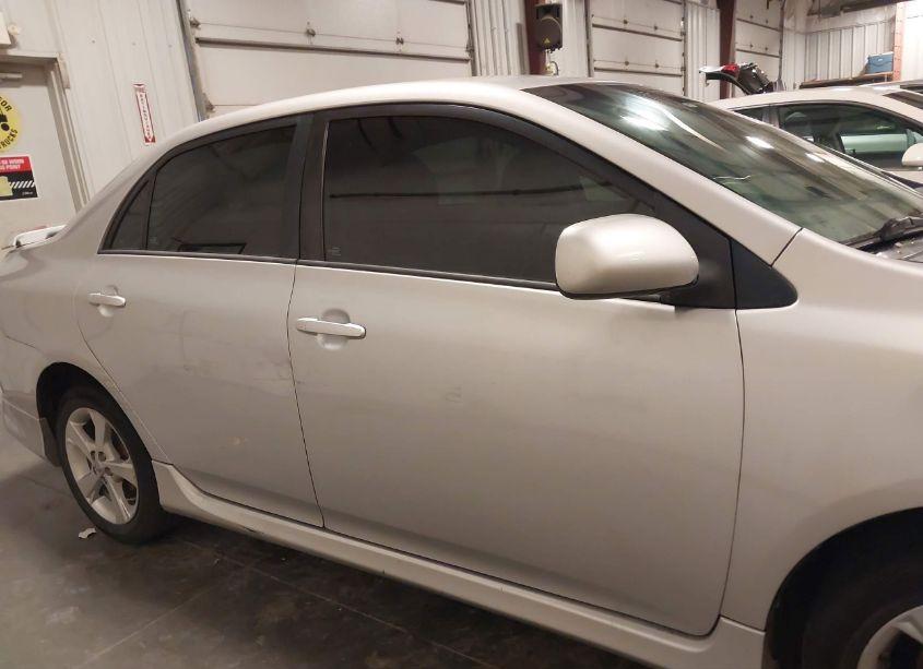 Photo 14 of 2012 Toyota Corolla S (VIN 2T1BU4EE4CC806636)