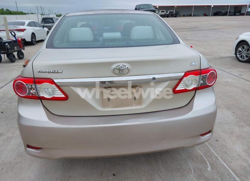 Photo 16 of 2012 Toyota Corolla LE (VIN 2T1BU4EE4CC809293)