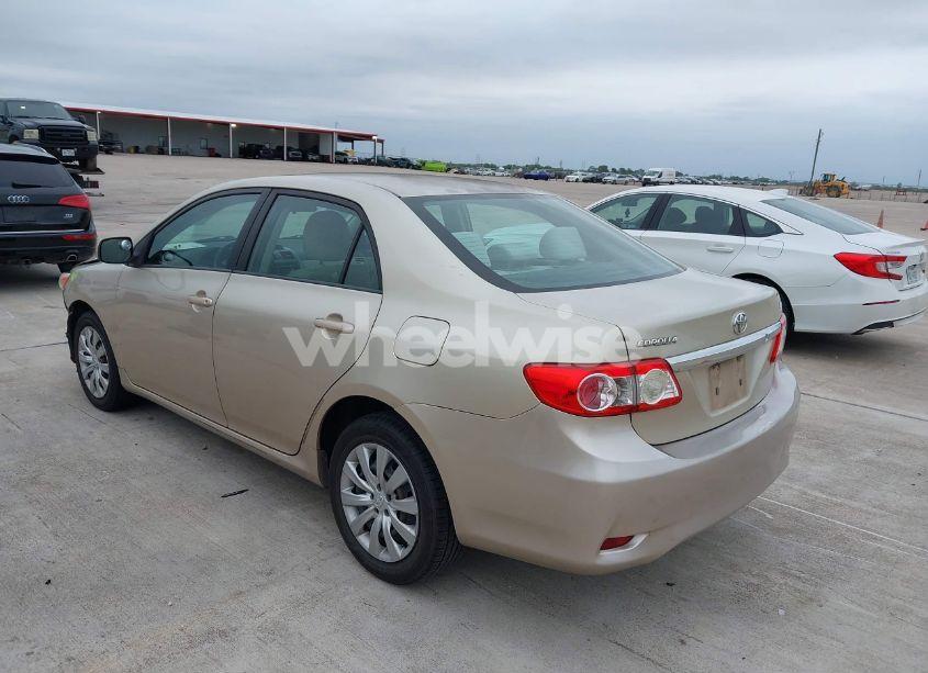 Photo 3 of 2012 Toyota Corolla LE (VIN 2T1BU4EE4CC809293)