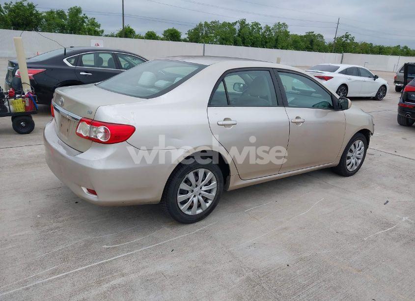 Photo 4 of 2012 Toyota Corolla LE (VIN 2T1BU4EE4CC809293)