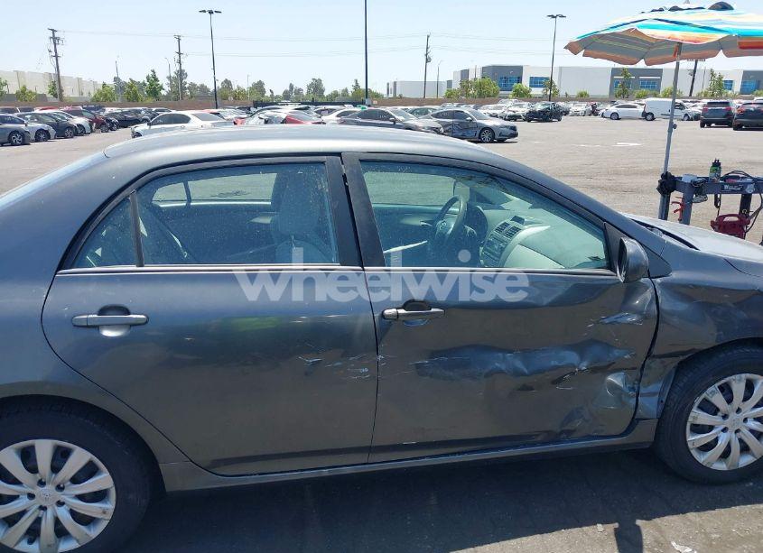 Photo 13 of 2012 Toyota Corolla LE (VIN 2T1BU4EE4CC811366)