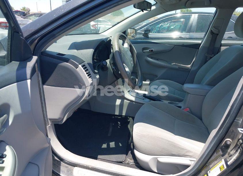 Photo 5 of 2012 Toyota Corolla LE (VIN 2T1BU4EE4CC811366)