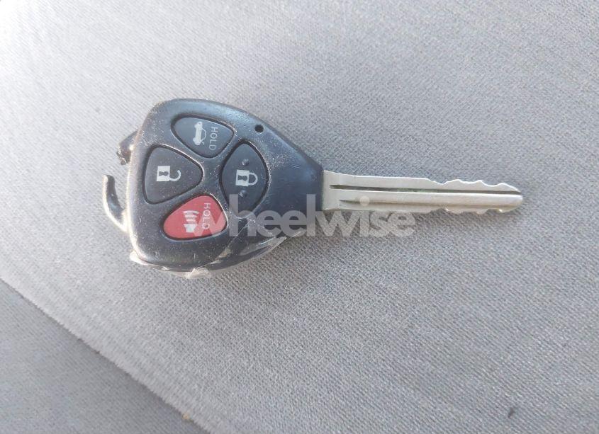 Photo 11 of 2012 Toyota Corolla LE (VIN 2T1BU4EE4CC832525)