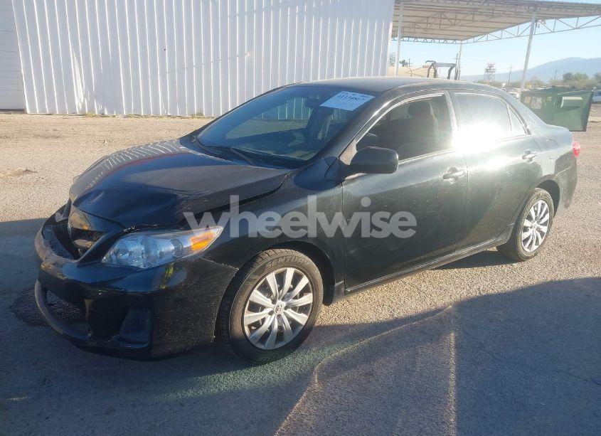 Photo 2 of 2012 Toyota Corolla LE (VIN 2T1BU4EE4CC832525)