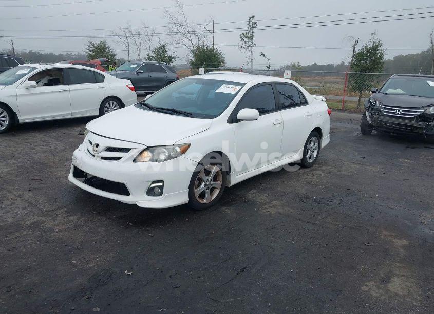 Photo 2 of 2012 Toyota Corolla S (VIN 2T1BU4EE4CC878727)
