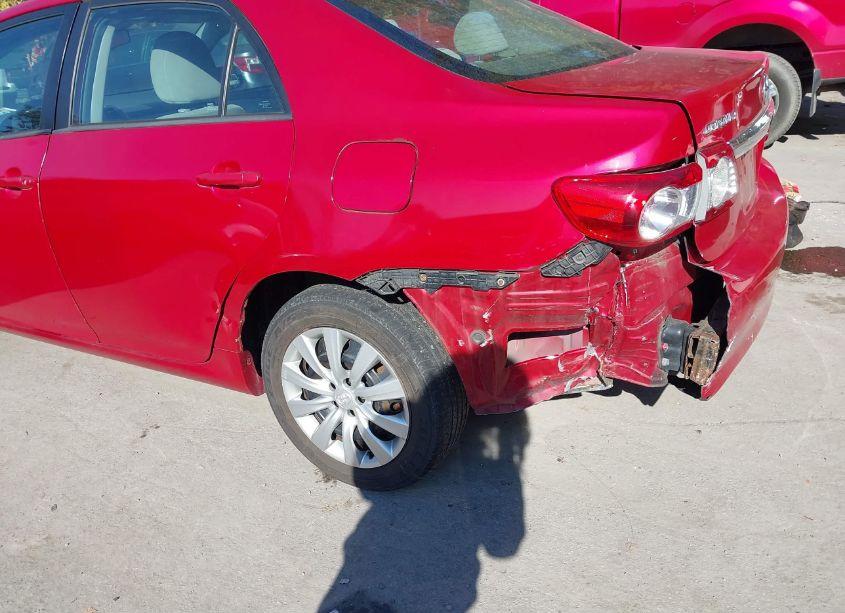 Photo 6 of 2012 Toyota Corolla LE (VIN 2T1BU4EE4CC889095)