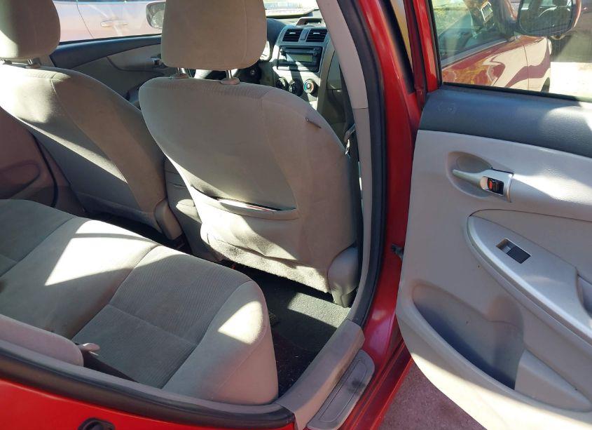 Photo 8 of 2012 Toyota Corolla LE (VIN 2T1BU4EE4CC889095)