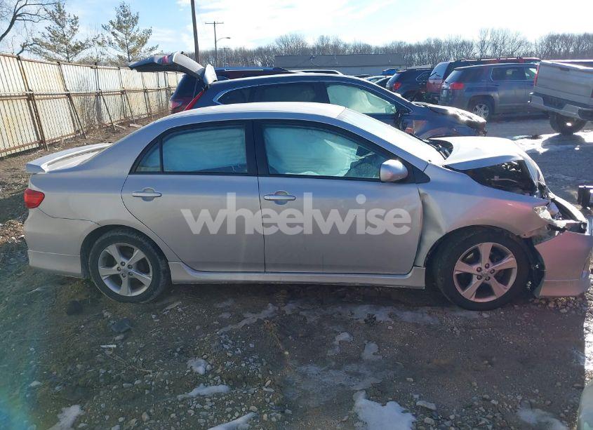 Photo 13 of 2012 Toyota Corolla S (VIN 2T1BU4EE4CC905439)