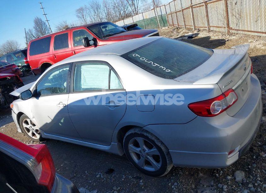 Photo 14 of 2012 Toyota Corolla S (VIN 2T1BU4EE4CC905439)