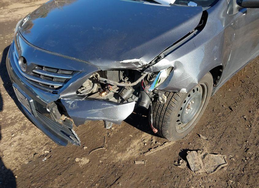 Photo 6 of 2013 Toyota Corolla LE (VIN 2T1BU4EE4DC035810)