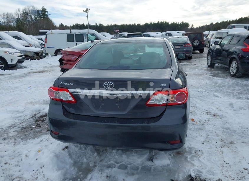 Photo 17 of 2013 Toyota Corolla LE (VIN 2T1BU4EE4DC055099)