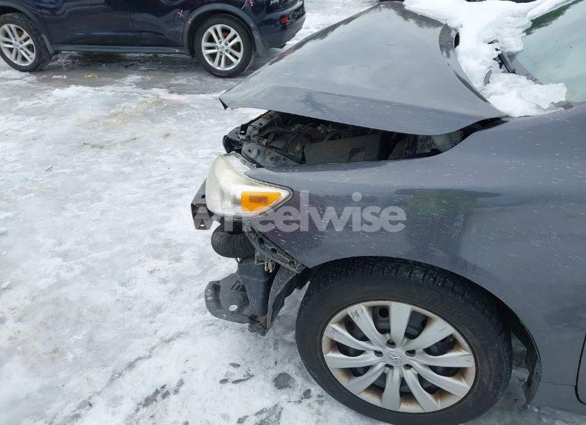 Photo 6 of 2013 Toyota Corolla LE (VIN 2T1BU4EE4DC055099)