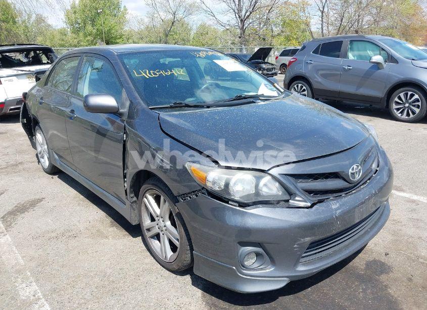 2013 Toyota Corolla S (VIN 2T1BU4EE4DC059038) main photo