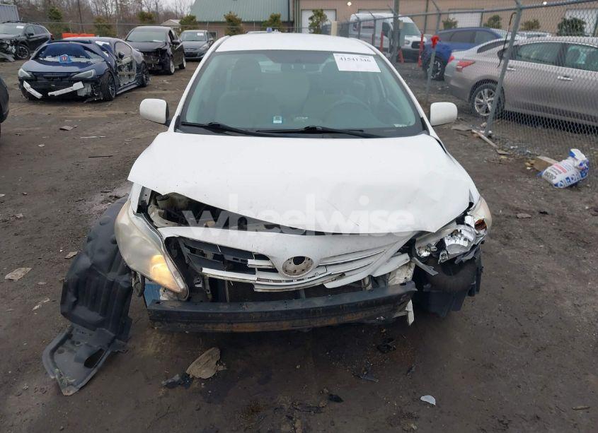 Photo 13 of 2013 Toyota Corolla LE (VIN 2T1BU4EE4DC068712)