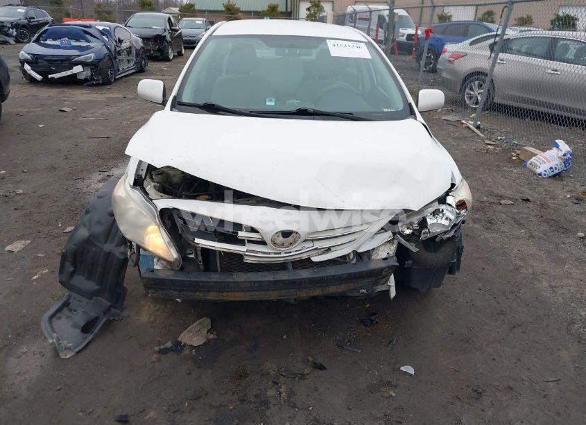 Photo 6 of 2013 Toyota Corolla LE (VIN 2T1BU4EE4DC068712)