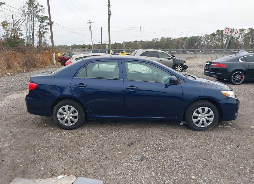 Photo 13 of 2013 Toyota Corolla L (VIN 2T1BU4EE4DC069780)
