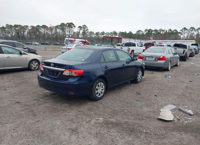 Photo 4 of 2013 Toyota Corolla L (VIN 2T1BU4EE4DC069780)