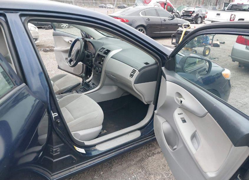 Photo 5 of 2013 Toyota Corolla L (VIN 2T1BU4EE4DC069780)