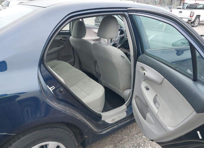 Photo 8 of 2013 Toyota Corolla L (VIN 2T1BU4EE4DC069780)