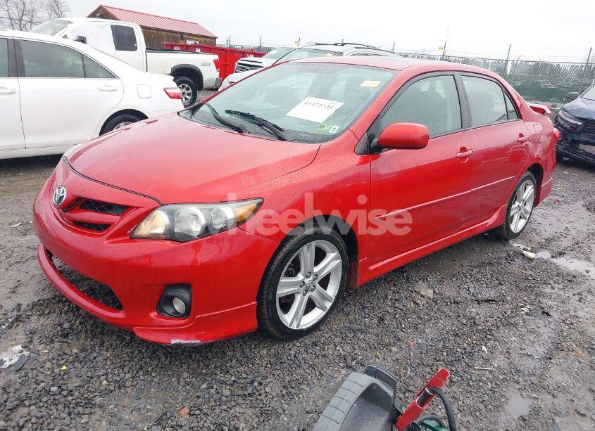 Photo 2 of 2013 Toyota Corolla S/LE (VIN 2T1BU4EE4DC071531)
