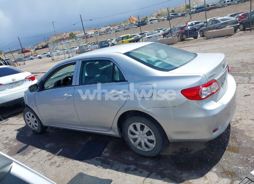 Photo 14 of 2013 Toyota Corolla L (VIN 2T1BU4EE4DC074235)