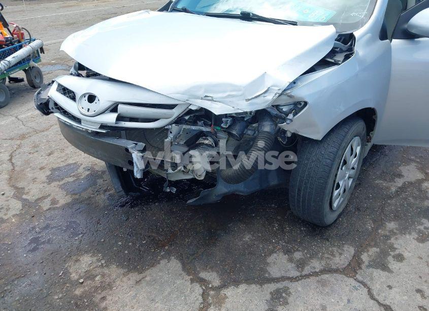 Photo 6 of 2013 Toyota Corolla L (VIN 2T1BU4EE4DC074235)