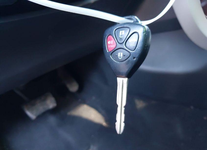 Photo 11 of 2013 Toyota Corolla S SPECIAL EDITION (VIN 2T1BU4EE4DC076132)