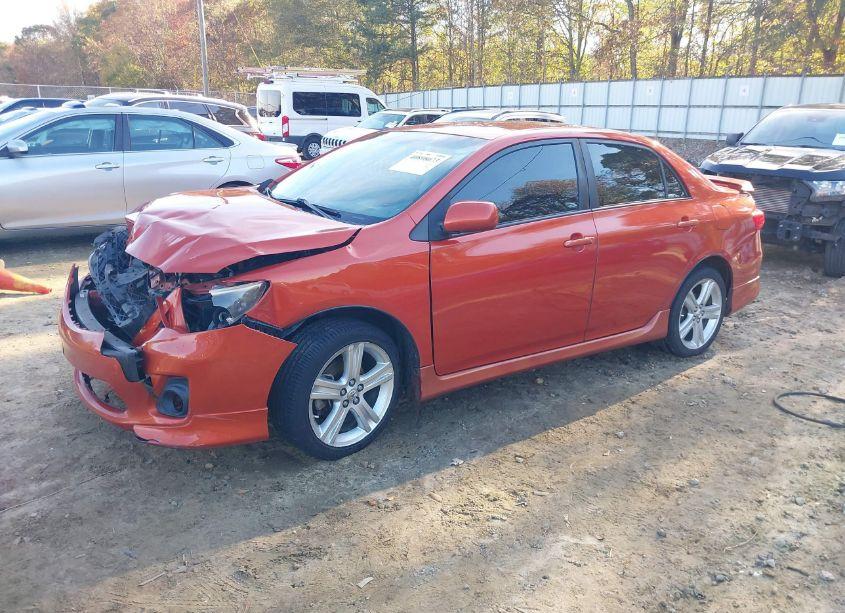 Photo 2 of 2013 Toyota Corolla S SPECIAL EDITION (VIN 2T1BU4EE4DC076132)