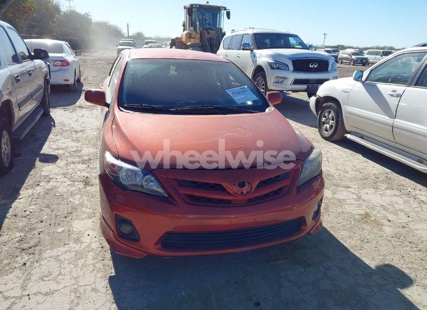 Photo 13 of 2013 Toyota Corolla S SPECIAL EDITION (VIN 2T1BU4EE4DC089799)