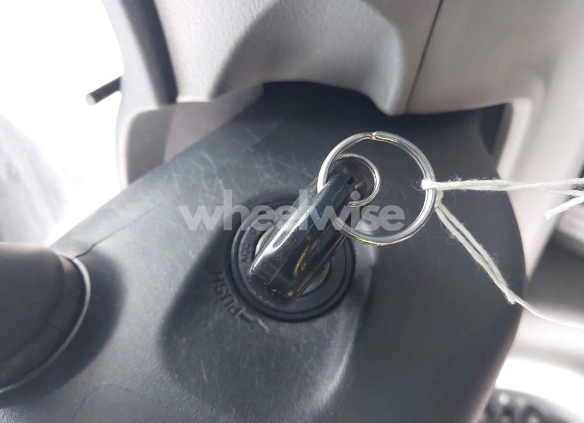 Photo 11 of 2013 Toyota Corolla LE (VIN 2T1BU4EE4DC101465)