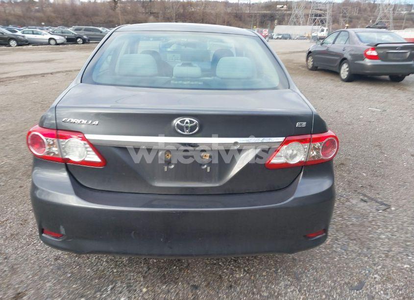 Photo 17 of 2013 Toyota Corolla LE (VIN 2T1BU4EE4DC101465)