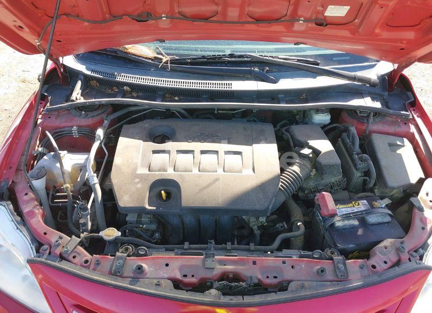 Photo 10 of 2013 Toyota Corolla LE (VIN 2T1BU4EE4DC102938)