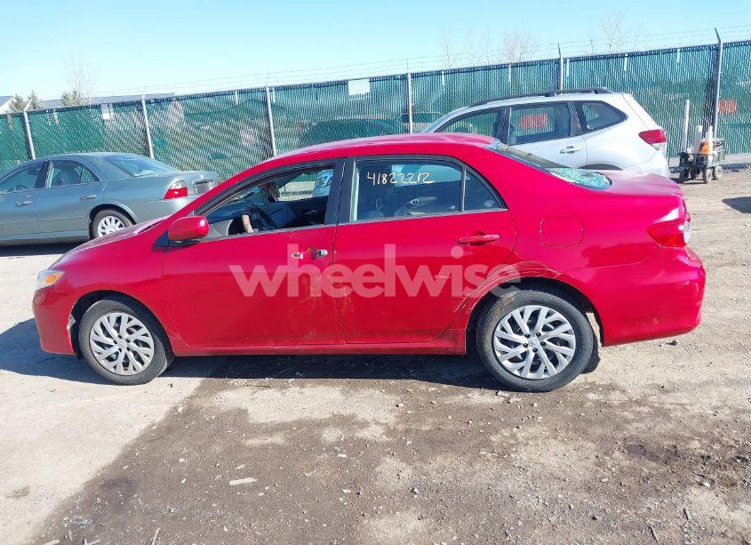 Photo 14 of 2013 Toyota Corolla LE (VIN 2T1BU4EE4DC102938)