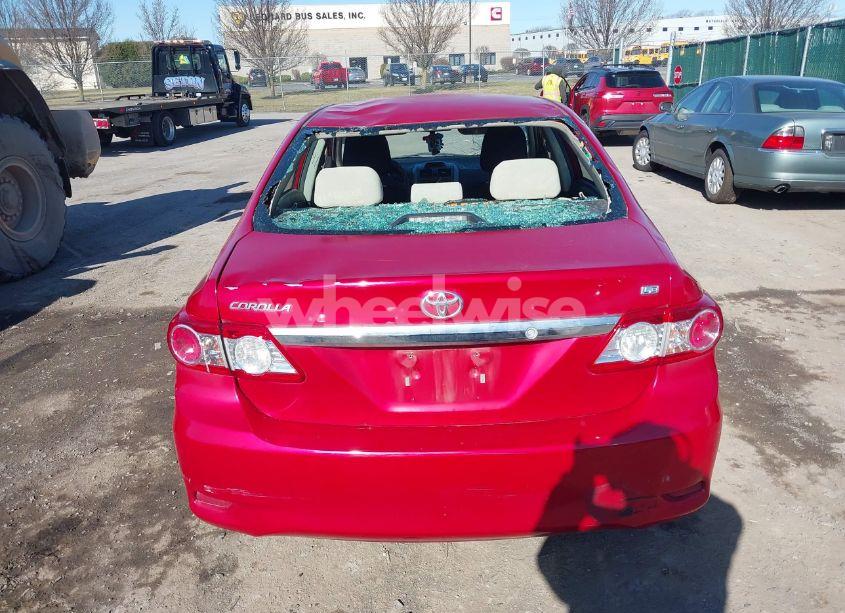 Photo 16 of 2013 Toyota Corolla LE (VIN 2T1BU4EE4DC102938)