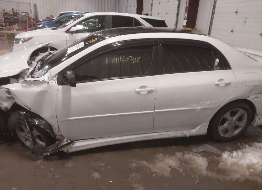 Photo 14 of 2013 Toyota Corolla S (VIN 2T1BU4EE4DC104303)