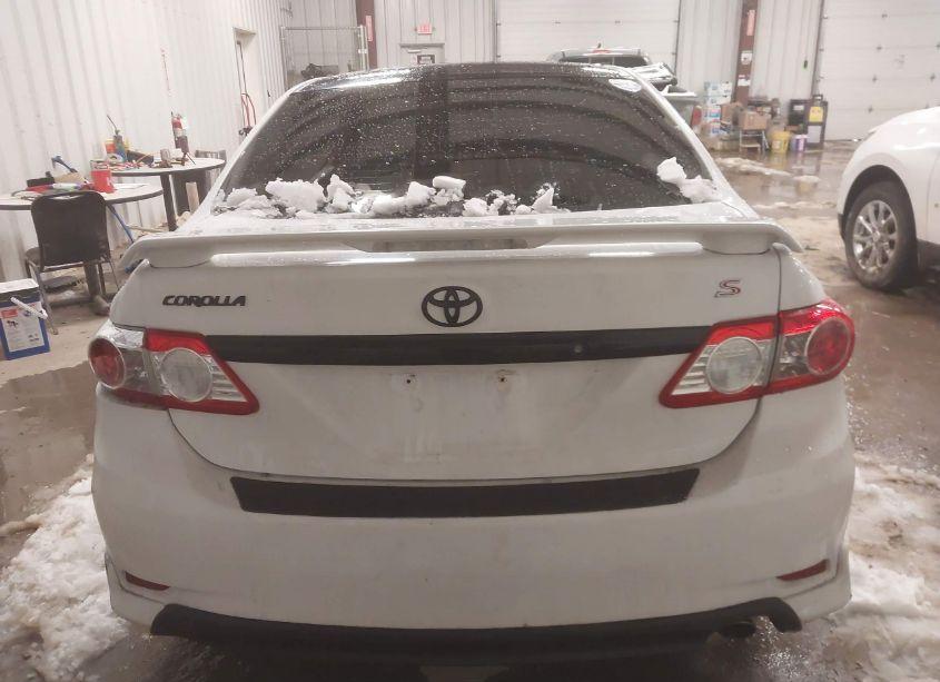 Photo 16 of 2013 Toyota Corolla S (VIN 2T1BU4EE4DC104303)