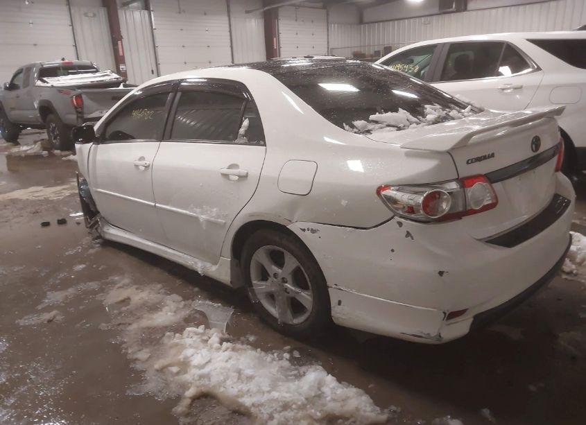 Photo 3 of 2013 Toyota Corolla S (VIN 2T1BU4EE4DC104303)