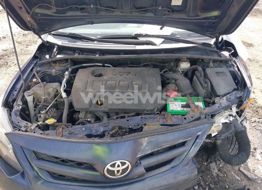 Photo 10 of 2013 Toyota Corolla S (VIN 2T1BU4EE4DC110859)