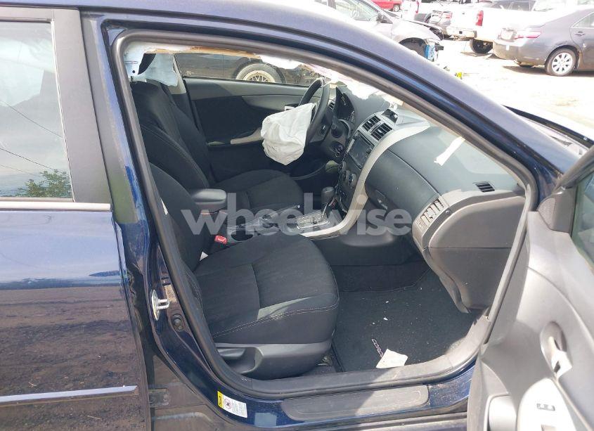 Photo 5 of 2013 Toyota Corolla S (VIN 2T1BU4EE4DC110859)