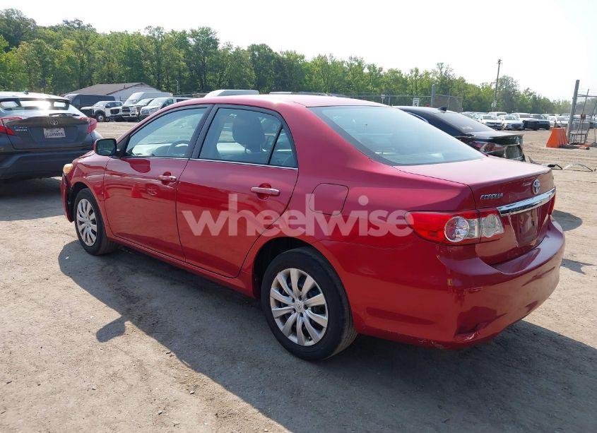 Photo 3 of 2013 Toyota Corolla LE (VIN 2T1BU4EE4DC116225)