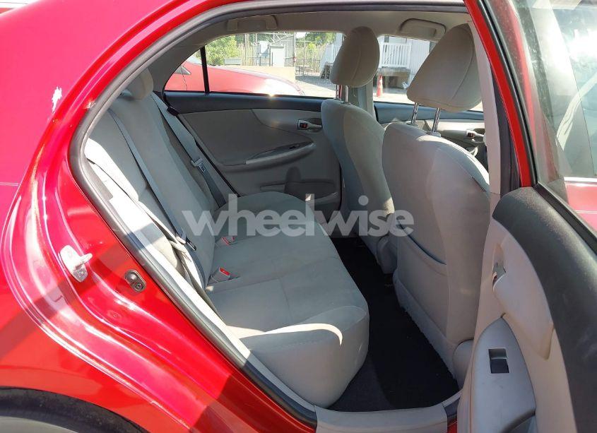 Photo 8 of 2013 Toyota Corolla LE (VIN 2T1BU4EE4DC116225)