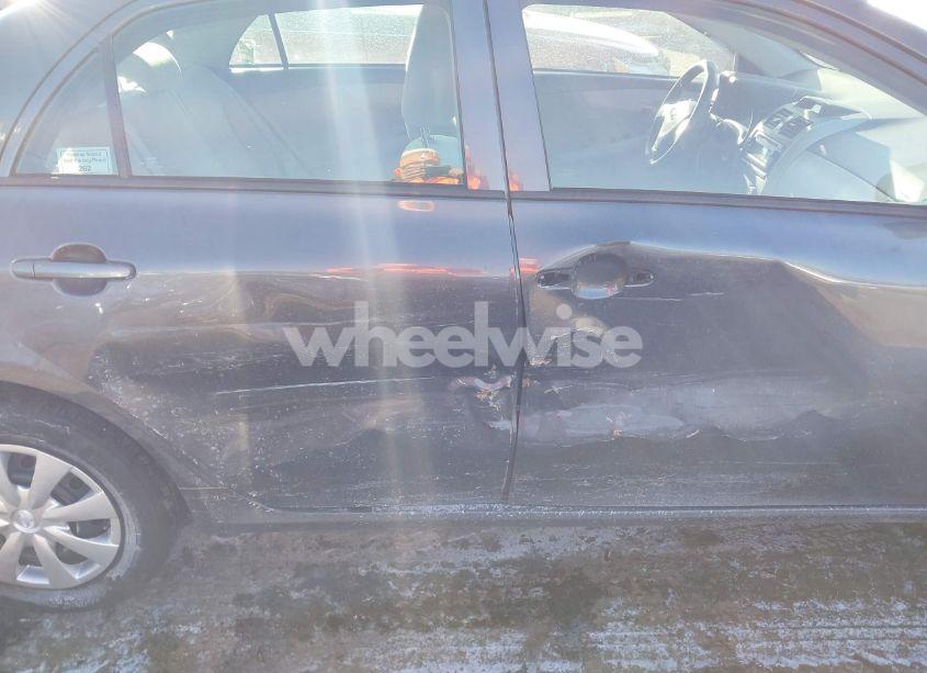 Photo 6 of 2013 Toyota Corolla L (VIN 2T1BU4EE4DC117228)