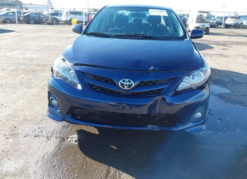 Photo 12 of 2013 Toyota Corolla S (VIN 2T1BU4EE4DC126477)