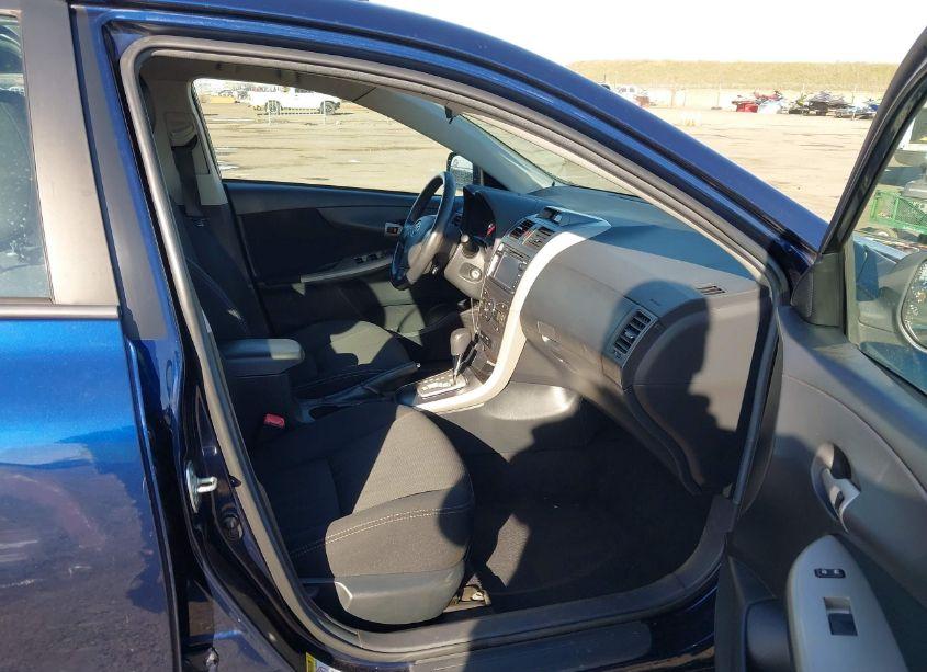 Photo 5 of 2013 Toyota Corolla S (VIN 2T1BU4EE4DC126477)