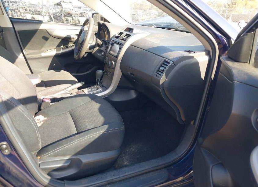 Photo 5 of 2013 Toyota Corolla S (VIN 2T1BU4EE4DC929905)