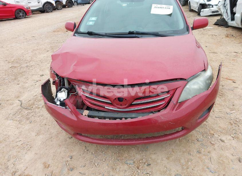 Photo 12 of 2013 Toyota Corolla LE (VIN 2T1BU4EE4DC930715)