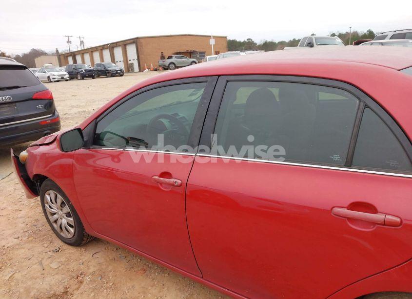 Photo 14 of 2013 Toyota Corolla LE (VIN 2T1BU4EE4DC930715)