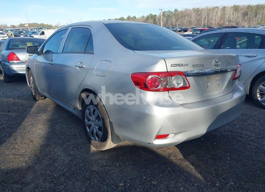 Photo 3 of 2013 Toyota Corolla L (VIN 2T1BU4EE4DC930861)
